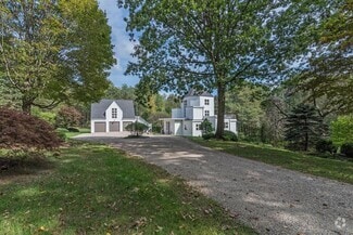 Building Photo - 150 Lonetown Rd