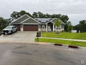 Building Photo - 2214 Red Pine Ave SW