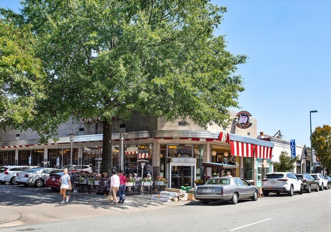Building Photo - 2902 Idlewood Ave