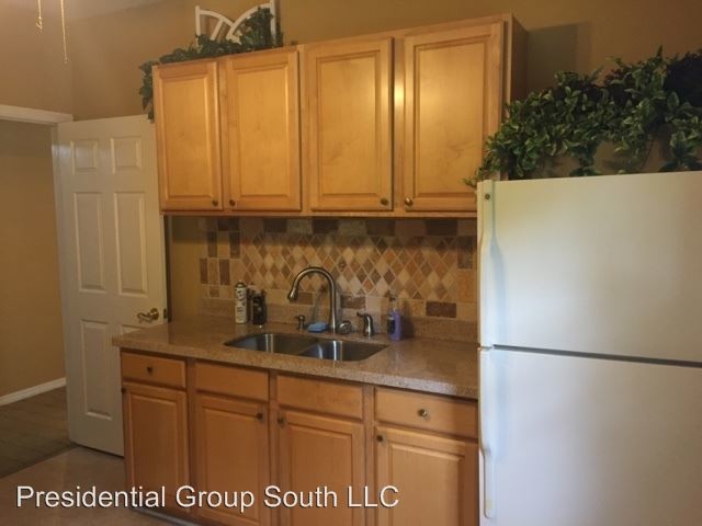 Building Photo - 1 br, 1 bath House - 571 NAPOLEON LANE Unit A