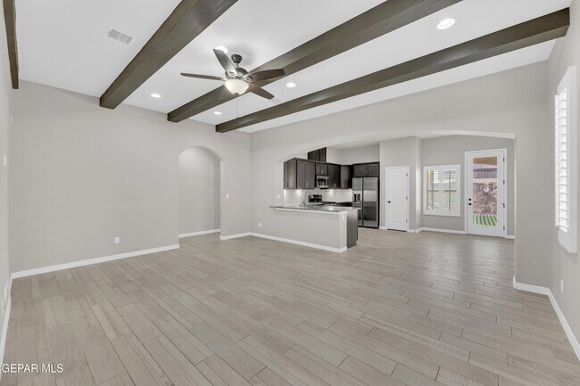 Foto del edificio - 10613 Hidden Palm Pl