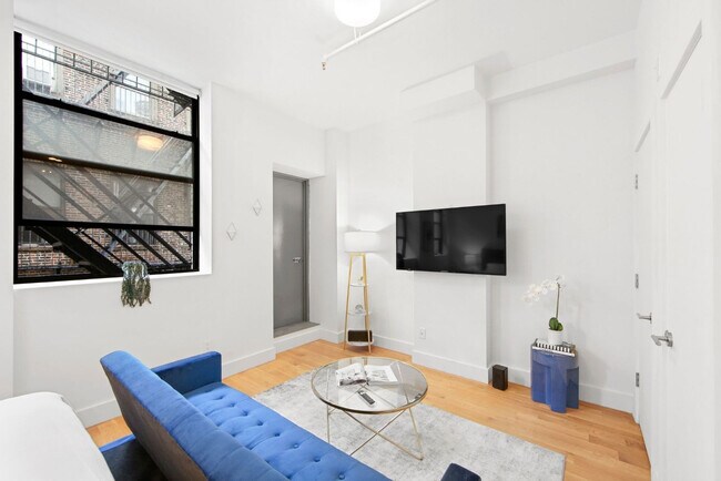 Foto del edificio - 517 W 45th St