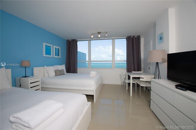 Building Photo - 5445  Collins Ave 525 Miami Beach Fl 33140