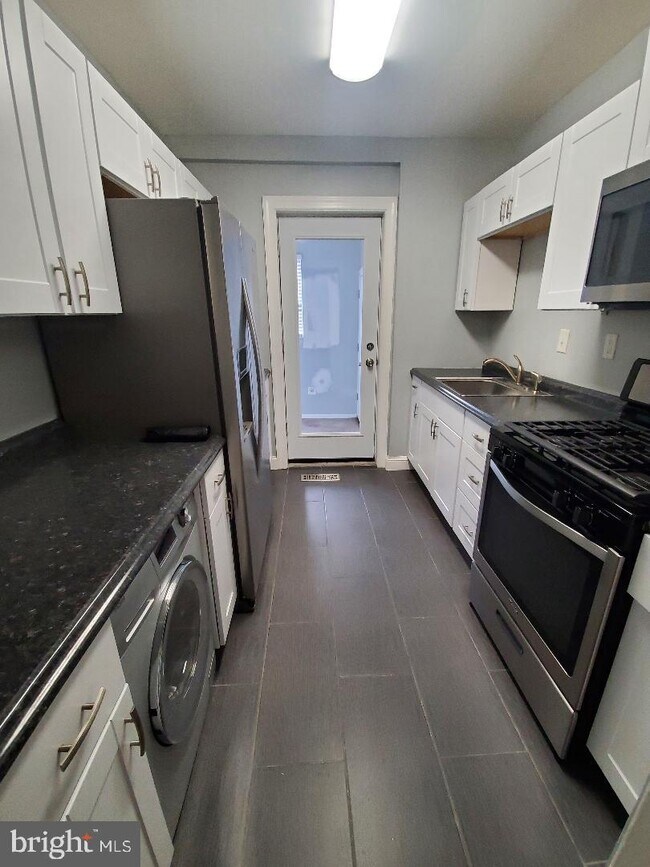 Foto del edificio - 2325 Fairlawn Ave SE