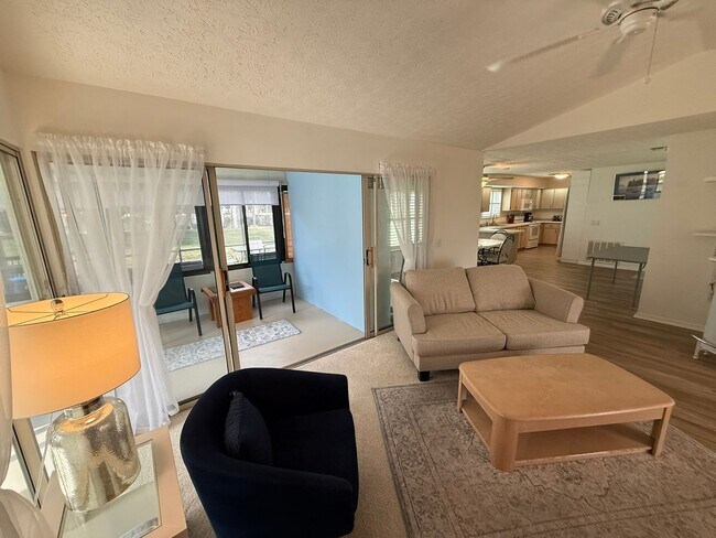 Building Photo - 11049 SE 174th Loop