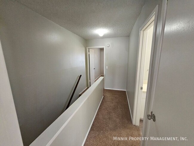 Building Photo - 1706 Yonkers-B