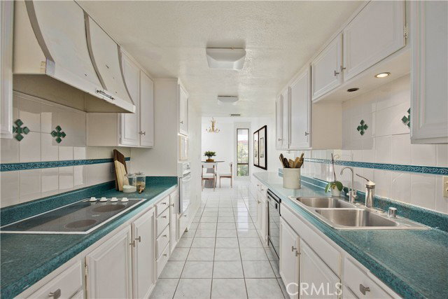 Foto del edificio - 5340 Yarmouth Ave