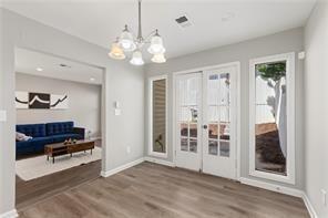 Foto del edificio - 4406 Idlewood Ln