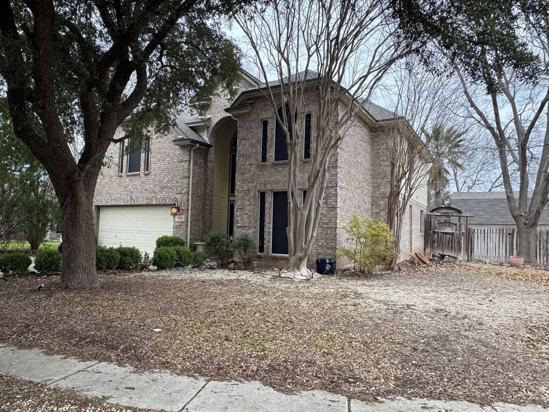 Primary Photo - In Converse Texas 4 Bedroom 2 Bath Plus 2 ...