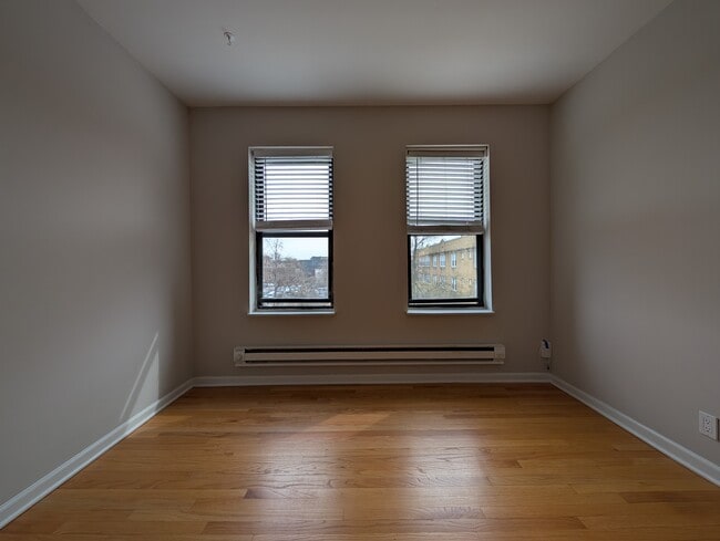 Building Photo - 2832 W Palmer St