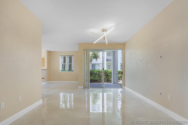 Foto del edificio - 11033 Legacy Blvd