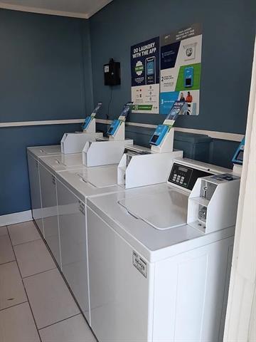 Foto del edificio - 4950 Live Oak St