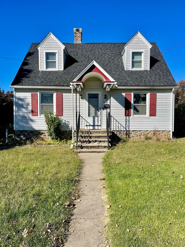 Foto principal - 65 Hinsdale Ave