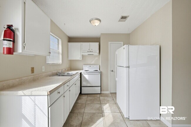Foto del edificio - 6415 Schoel Ln