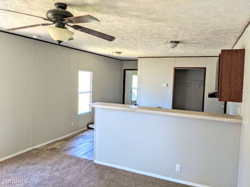 2 br, 2 bath Mobile Home 72 Roller Street House Rental in