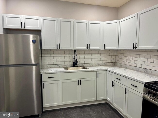 Foto del edificio - 2128 W 65th Ave