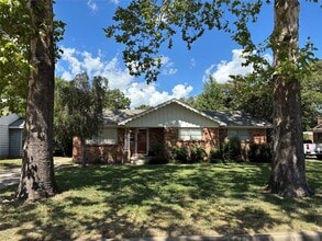 Building Photo - 4826 Black Oak Ln