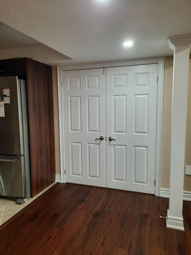 Door from outside apartment - 841 William Lee Av