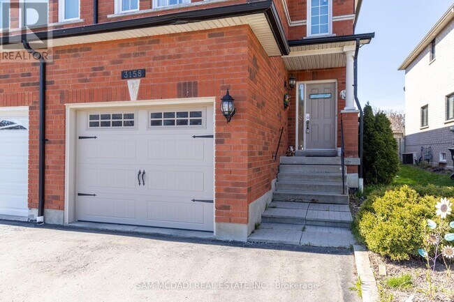 Photo du bâtiment - 3158 Clayhill Rd