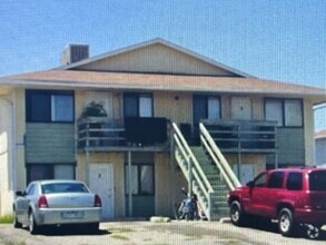 Building Photo - 559 Garfield Dr
