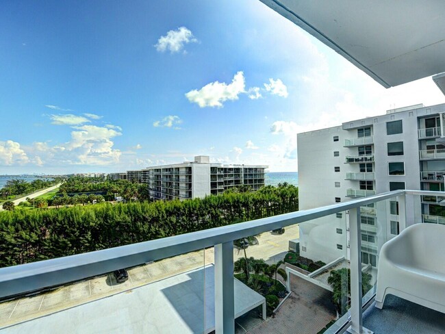 Foto del edificio - 3450 S Ocean Blvd