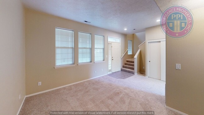 Building Photo - Happy Valley Townhouse - Walking distance ...