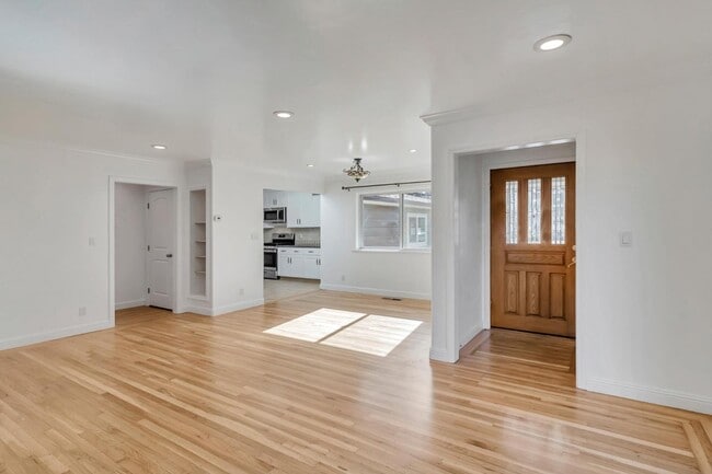 Foto del edificio - 123 Dunsmuir Way