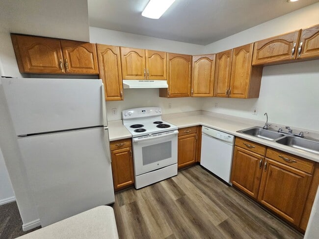 Foto del edificio - Spacious 3 Bd 2.5 Bath Townhouse in Bountiful