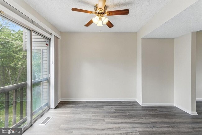 Building Photo - 505 Knollwood Ct
