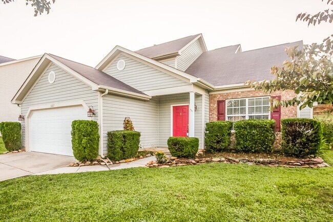 Foto del edificio - 6827 Blake Brook Dr