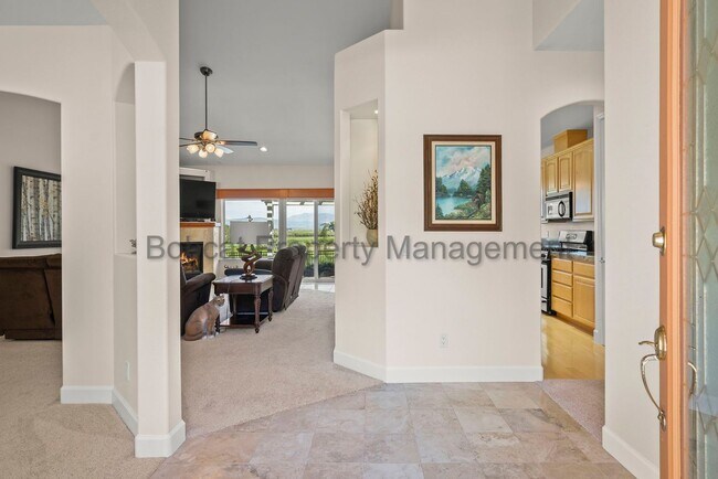 Building Photo - Genoa Lake Golf Club Home | Immaculately M...