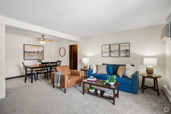2 habitaciones, 1 baño - 830 pies cuadrados - Área habitable - Oak Brook Gardens