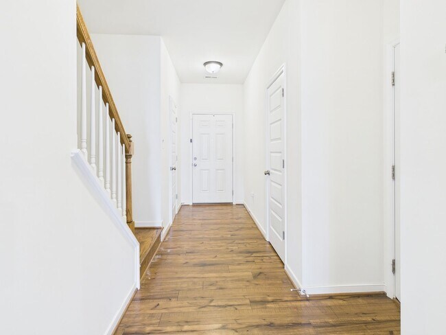 Foto del edificio - 6600 Wy Pt Dr