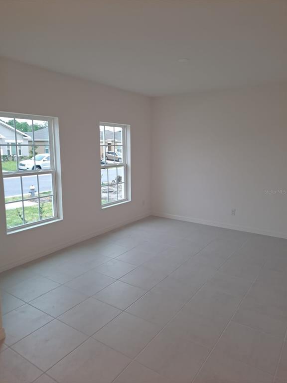 Building Photo - 928 Avenal Ln