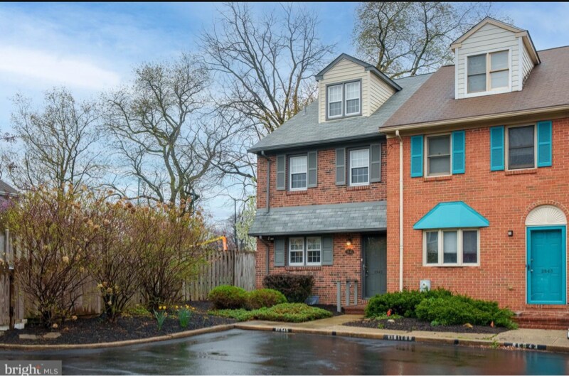 Foto principal - 2845 W 6th St