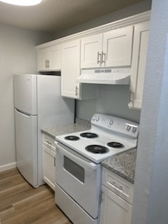 Foto del edificio - Whispering Oaks Apartment Homes Sealy