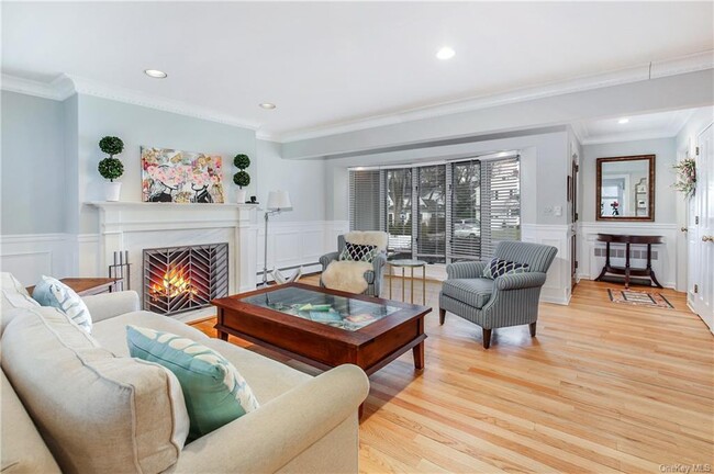 Building Photo - 97 Glen Oaks Dr