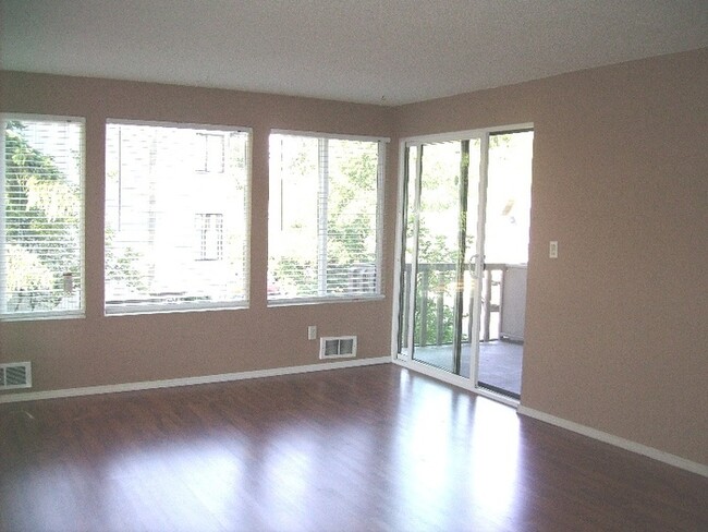Building Photo - 17303 Spanaway Loop Rd S