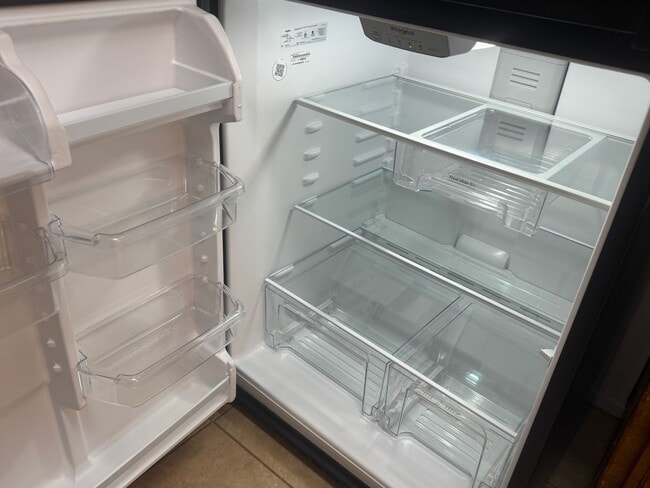 Building Photo - R-5310H