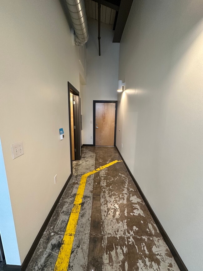 Building Photo - May Hosiery Lofts