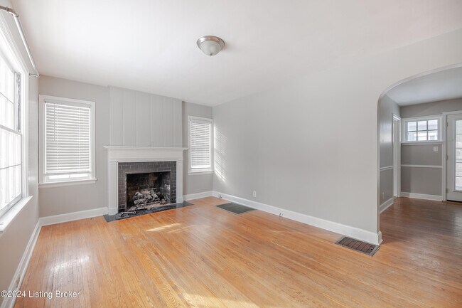 Building Photo - 122 Bonner Ave