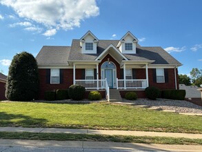 Building Photo - 117 Victory Lake Dr