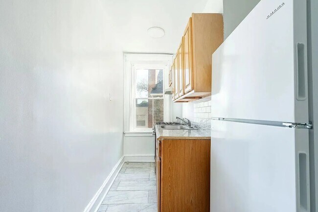 Foto del edificio - 2217 N 51st St