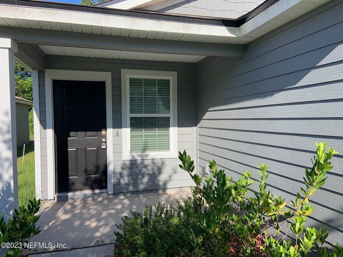 Primary Photo - 5864 Calvary Dr