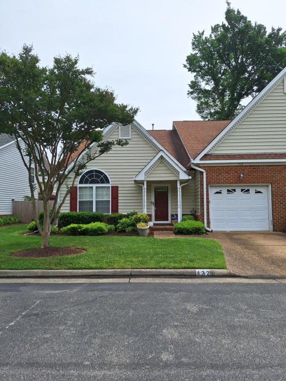 Foto principal - 432 Little Neck Rd