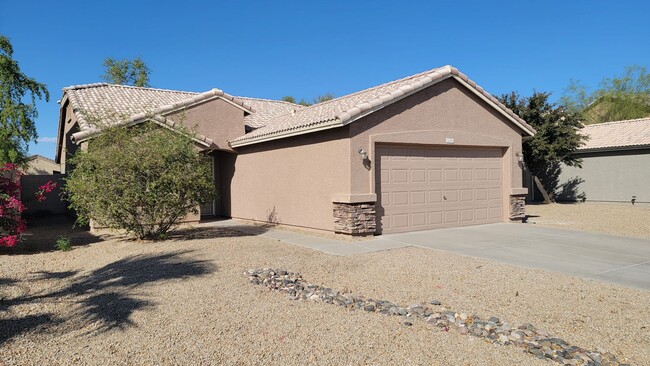 Foto del edificio - Aggressively priced home in Goodyear!