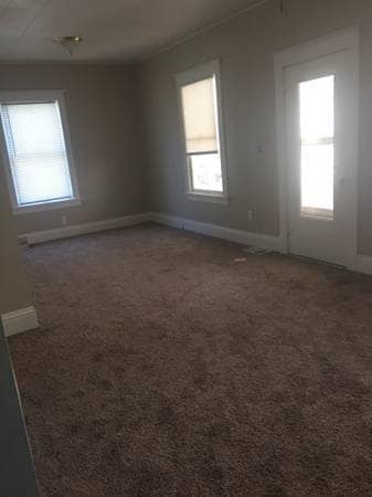 Building Photo - 3Bedroom/1Bath home