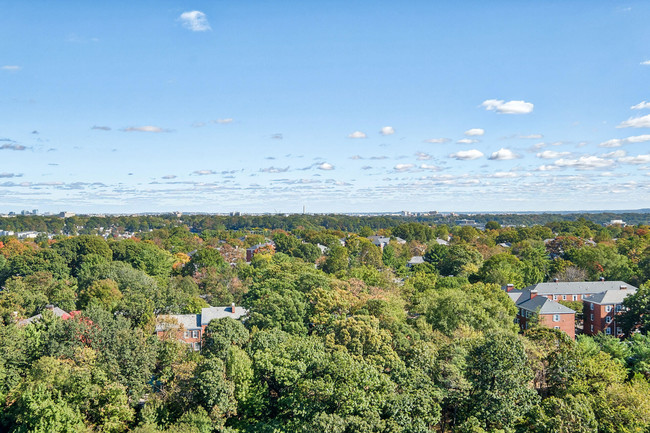 Overlooking Washington DC and the National Monuments - Halstead Tower by Windsor