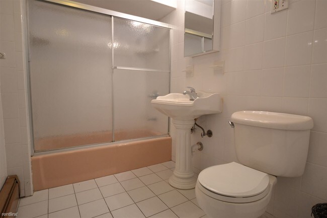 Building Photo - 21 Lothrop St