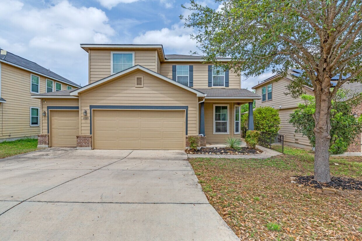 Primary Photo - BEAUTIFUL HOME IN LAUREL MOUNTAIN RANCH